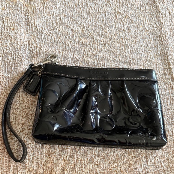 Coach Handbags - Coach Wristlet